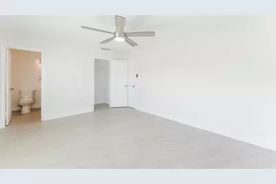 323 NW Spanish River Boulevard, Boca Raton, FL 33431 - Photo 24