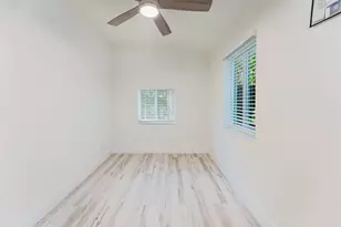 323 NW Spanish River Blvd, Boca Raton, FL 33431 - Photo 12