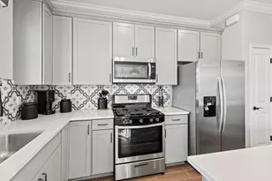 10286 SW Captiva Dr, Port Saint Lucie, FL 34987 - Photo 4