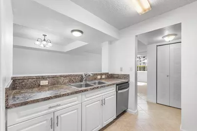 900 Scotia Drive #102, Hypoluxo, FL 33462 - Photo 14