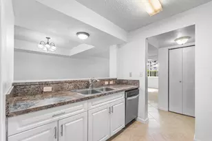 900 Scotia Dr, Hypoluxo, FL 33462 - Photo 14