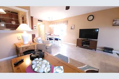 81 Coventry D, West Palm Beach, FL 33417 - Photo 2