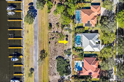 8888 SW Fishermans Wharf Drive, Stuart, FL 34997 - Photo 10