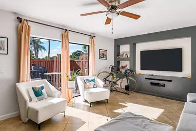 2889 SW 11th Place #2889, Deerfield Beach, FL 33442 - Photo 4