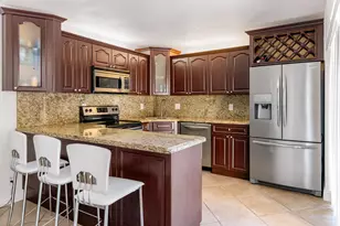 2889 SW 11th Pl, Deerfield Beach, FL 33442 - Photo 8