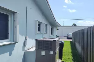 2248 NE 37th St, Lighthouse Point, FL 33064 - Photo 18