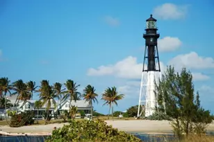 2210 NE 36th St, Lighthouse Point, FL 33064 - Photo 22