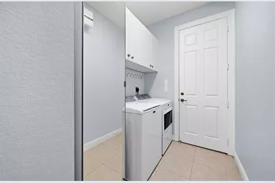 18011 SW 41st Street, Miramar, FL 33029 - Photo 10