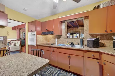 9281 Martinique Drive, Miami, FL 33189 - Photo 18