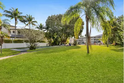 501 Blue Heron Drive #221-A, Hallandale Beach, FL 33009 - Photo 24