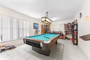 501 Blue Heron Dr, Hallandale Beach, FL 33009 - Photo 20