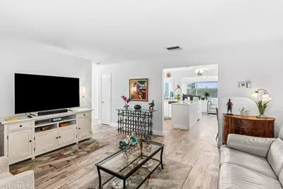 527 SW 16th Street, Boynton Beach, FL 33426 - Photo 6