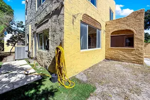 619 30th St, West Palm Beach, FL 33407 - Photo 32