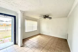 307 Essex Dr, Fort Pierce, FL 34946 - Photo 8