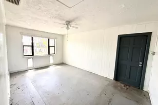 307 Essex Dr, Fort Pierce, FL 34946 - Photo 12