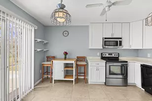 7842 W Blairwood Cir, Lake Worth, FL 33467 - Photo 4