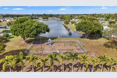 7842 W Blairwood Circle, Lake Worth, FL 33467 - Photo 32