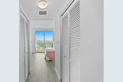 1800 N Bayshore Drive #3802, Miami, FL 33132 - Photo 26