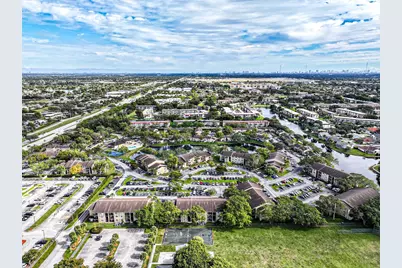 450 Palm Circle #106, Pembroke Pines, FL 33025 - Photo 70