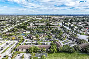 450 Palm Cir, Pembroke Pines, FL 33025 - Photo 70