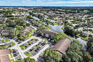 450 Palm Cir, Pembroke Pines, FL 33025 - Photo 68