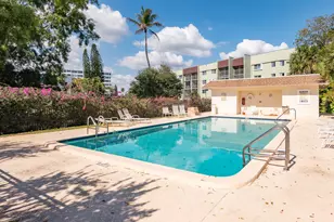 1700 Embassy Dr, West Palm Beach, FL 33401 - Photo 36