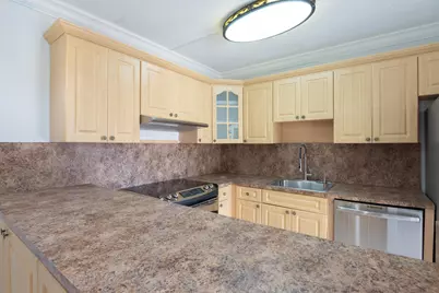 1700 Embassy Drive #305, West Palm Beach, FL 33401 - Photo 10