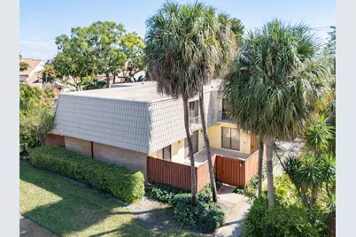 1700 Embassy Drive #305, West Palm Beach, FL 33401 - Photo 1