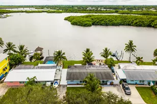 100 SW Hideaway Pl, Stuart, FL 34994 - Photo 4