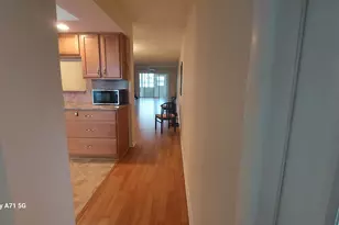 1032 Ainslie B, Boca Raton, FL 33434 - Photo 8