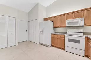 8482 Logia Cir, Boynton Beach, FL 33472 - Photo 6