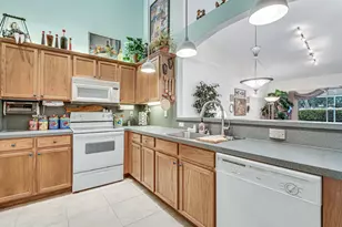 8482 Logia Cir, Boynton Beach, FL 33472 - Photo 10