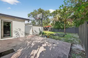 2640 SW 6th Ct, Fort Lauderdale, FL 33312 - Photo 62