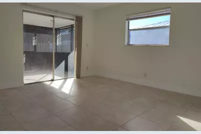 4626 Arthur Street, Palm Beach Gardens, FL 33418 - Photo 6