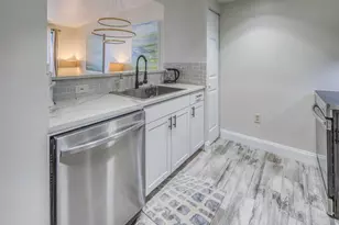 511 Lucerne Ave, Lake Worth Beach, FL 33460 - Photo 6