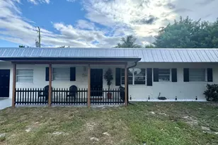 1604 SE Apache Ave, Stuart, FL 34994 - Photo 12