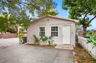 617 N H St, Lake Worth, FL 33460 - Photo 1