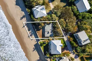 9556 Doubloon Dr, Vero Beach, FL 32963 - Photo 8