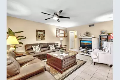 28 Colonial Club Drive #204, Boynton Beach, FL 33435 - Photo 4