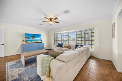 9676 Heather Circle W, Palm Beach Gardens, FL 33410 - Photo 4