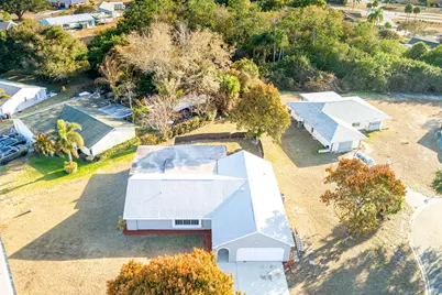 1522 SE Hearne Court, Port Saint Lucie, FL 34952 - Photo 4