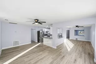 1522 SE Hearne Ct, Port Saint Lucie, FL 34952 - Photo 12