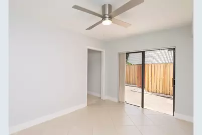 1700 Embassy Drive #305, West Palm Beach, FL 33401 - Photo 20