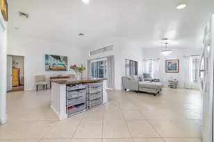 22740 E Royal Crown Terrace E, Boca Raton, FL 33433 - Photo 6