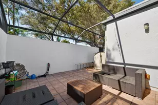 1340 E Golfview Dr, Hollywood, FL 33026 - Photo 22