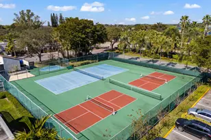 1340 E Golfview Dr, Hollywood, FL 33026 - Photo 26