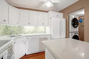 426 Pine Glen Ln, Greenacres, FL 33463 - Photo 2