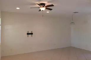 141 E Thatch Palm Cir, Jupiter, FL 33458 - Photo 8