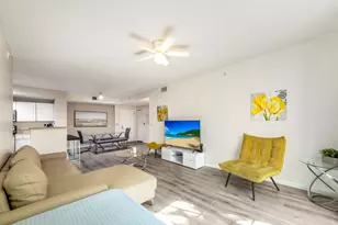 630 S Sapodilla Ave, West Palm Beach, FL 33401 - Photo 4