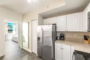 630 S Sapodilla Ave, West Palm Beach, FL 33401 - Photo 12